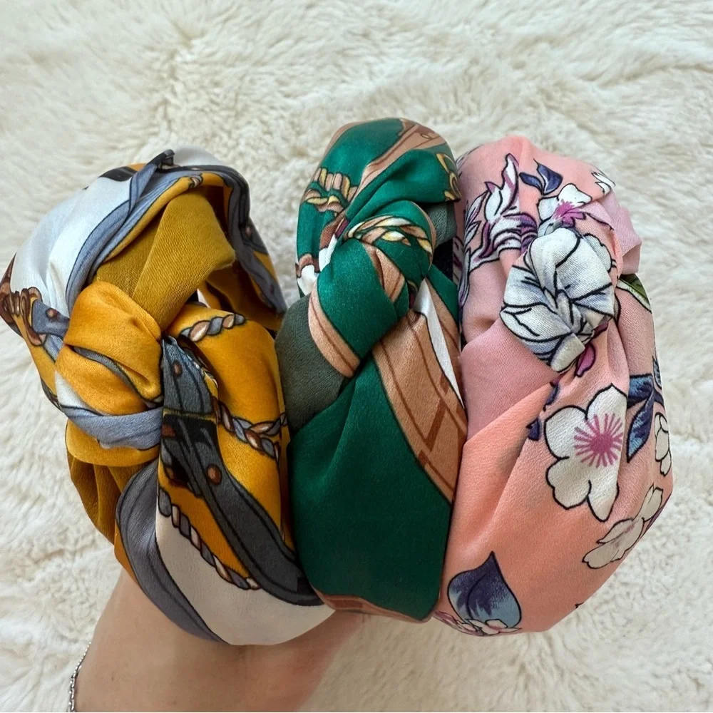 NEW!! Bundle of women handbands